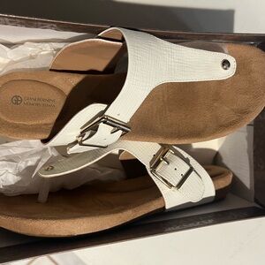 Giani Bernini White and Tan Women's Sandals